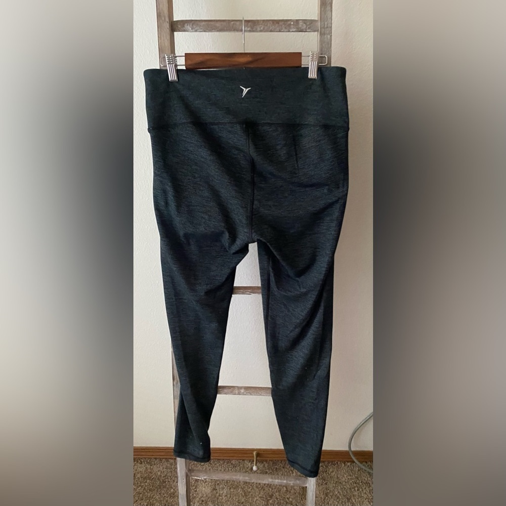 NWOT - Old Navy Active Leggings - Dark Green & Black - Size XL - Picture 3 of 5